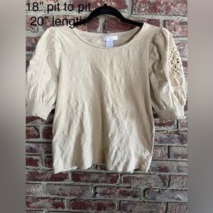 🤍 Design History Crochet Sleeve Top – Size M